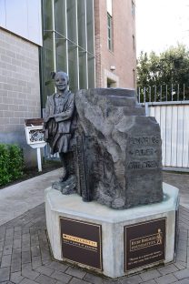 Ruby Bridge Statue